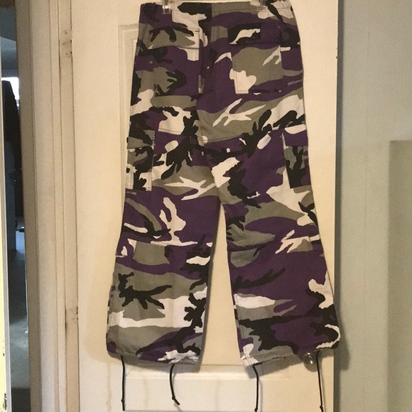 Rothco Womens Vintage Purple Camouflage Paratrooper Fatigue Pants - Picture 2 of 3